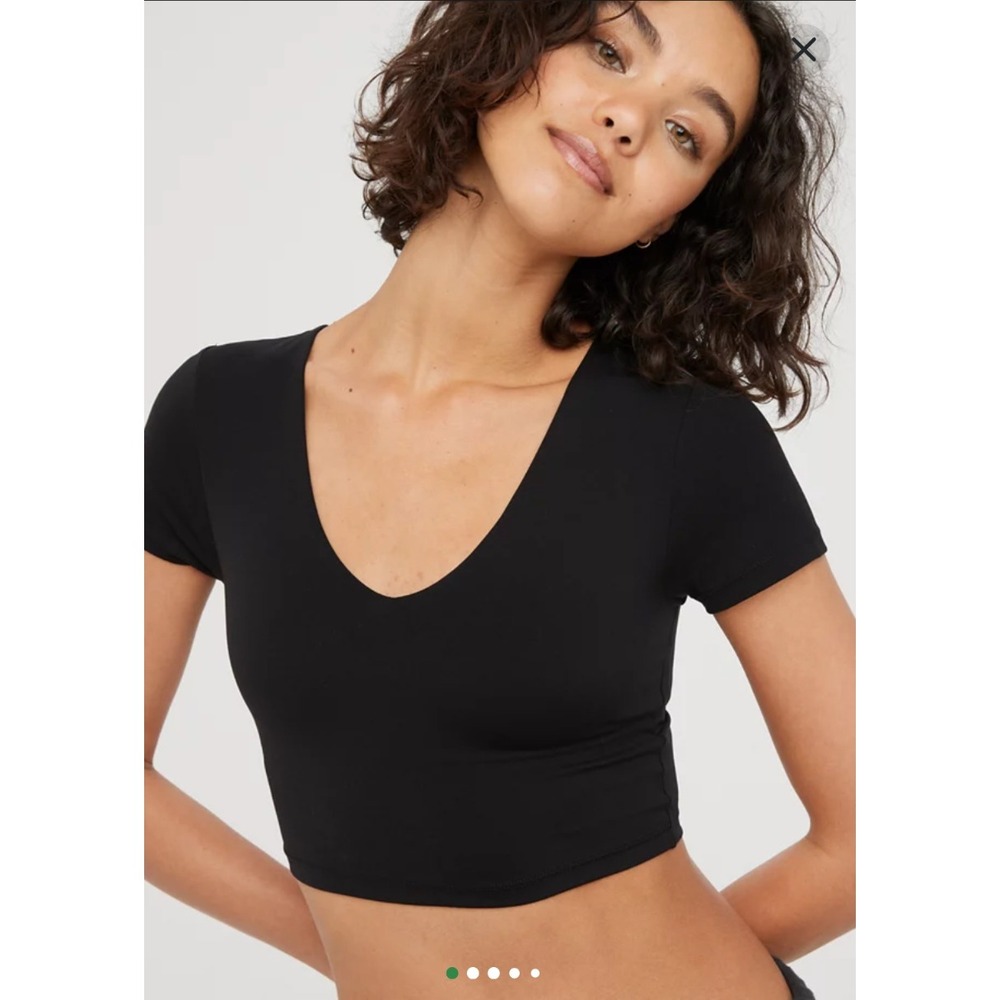 OFFLINE‎ by Aerie Real Me V-Neck Crop Top Black Short Sleeve Size S NWT